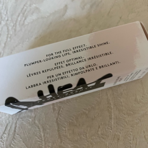 Fenty Beauty Gloss Bomb Heat Plumping Lipgloss Lemon Lava BNIB - Picture 4 of 9